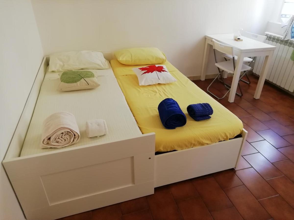 דירות Over The Rainbow - Cozy Studio In The Centre Of פררה מראה חיצוני תמונה